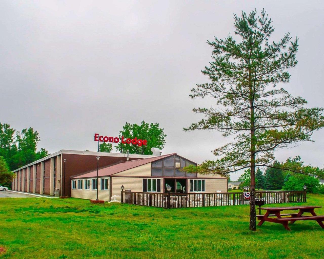 Hotel Adirondack Efficiencies Watertown Exteriér fotografie