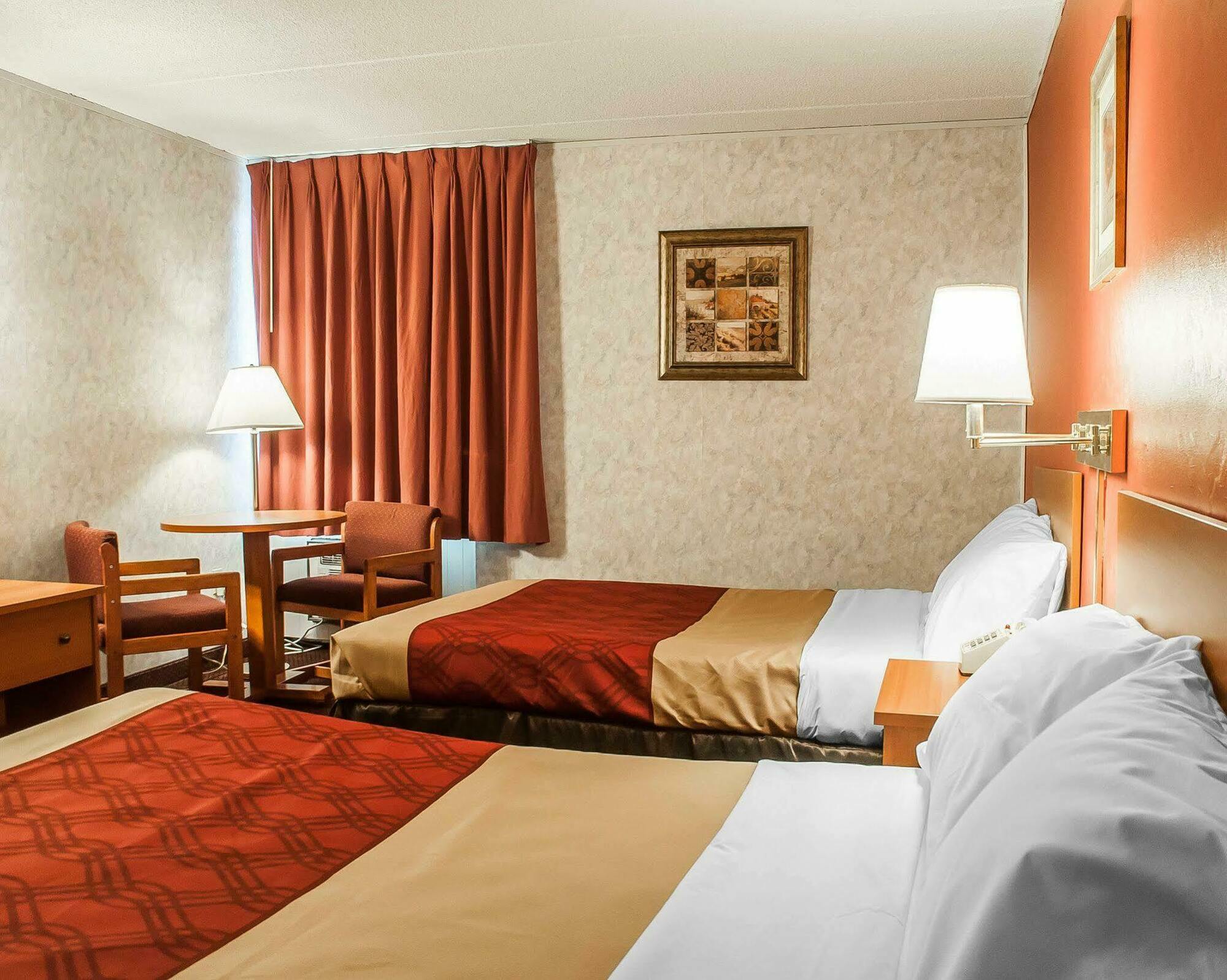 Hotel Adirondack Efficiencies Watertown Exteriér fotografie